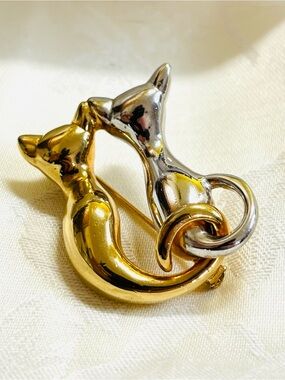 Vintage Puccini Gold & Silver Tone Cats Brooch